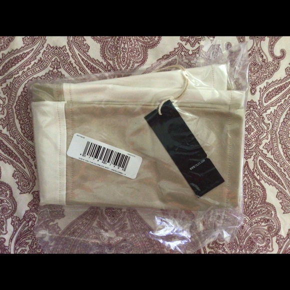 2X HP! NWT West of Melrose Block It Out Vegan Leather Skirt - Picture 7 of 9